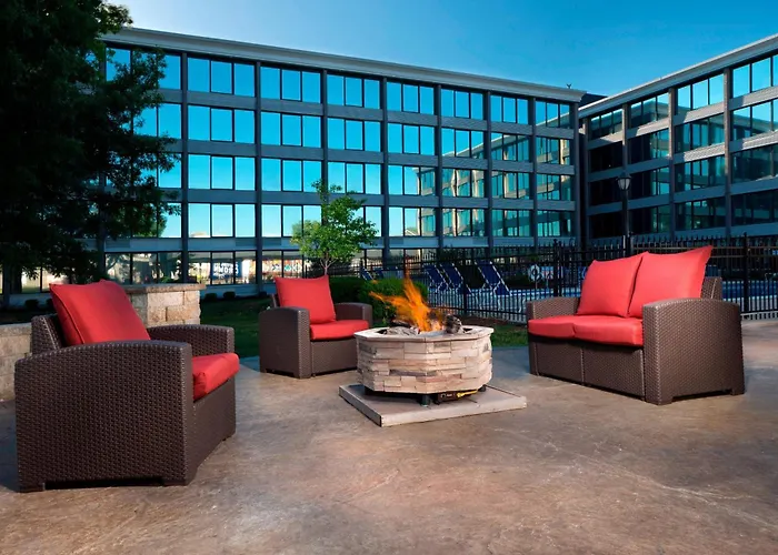 Four Points By Sheraton Kansas City Airport